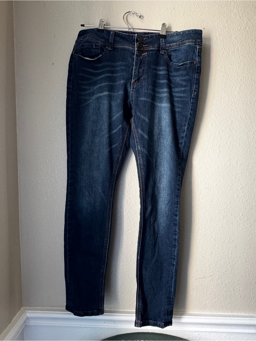 Indigo Rein Women’s Size 13 Dark Wash Stretch Ankle Skinny Jeans